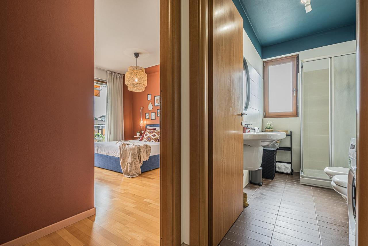 Hygge Family Apartment - One Step Away From The Lake!!! 시르미오네 외부 사진