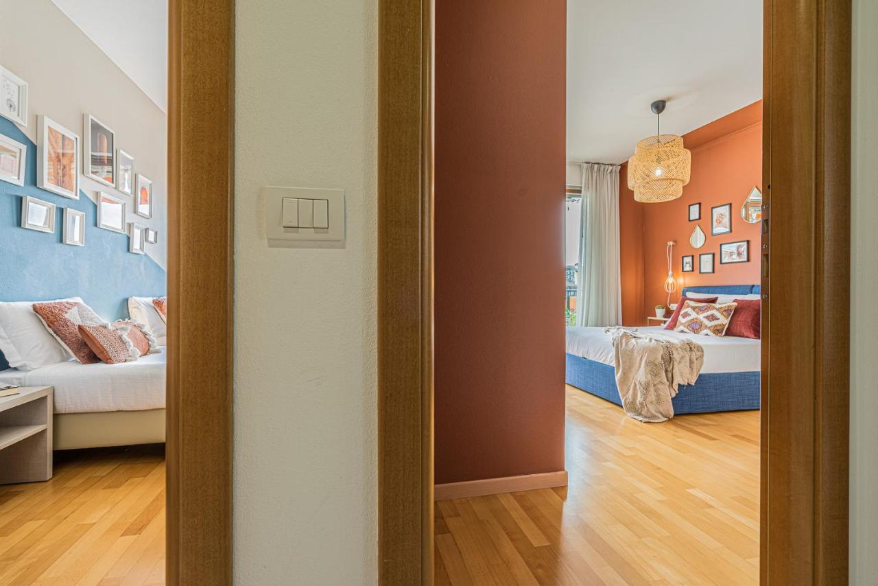 Hygge Family Apartment - One Step Away From The Lake!!! 시르미오네 외부 사진
