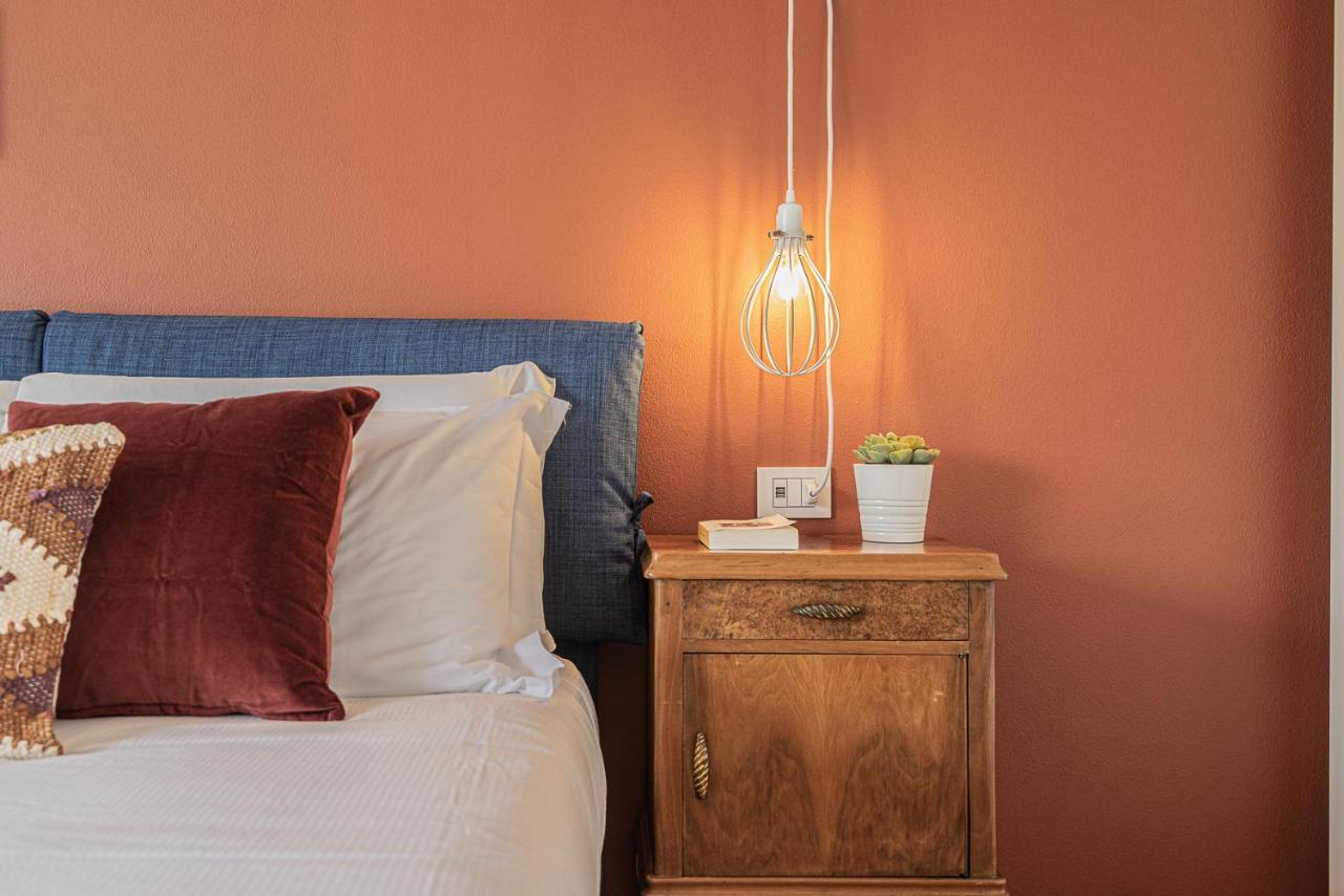 Hygge Family Apartment - One Step Away From The Lake!!! 시르미오네 외부 사진
