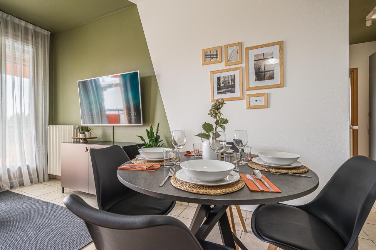 Hygge Family Apartment - One Step Away From The Lake!!! 시르미오네 외부 사진