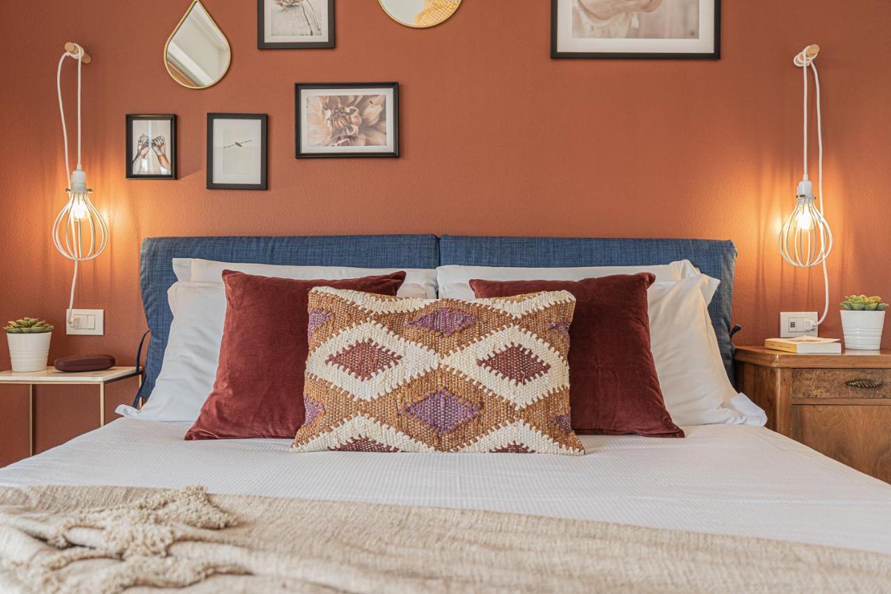 Hygge Family Apartment - One Step Away From The Lake!!! 시르미오네 외부 사진