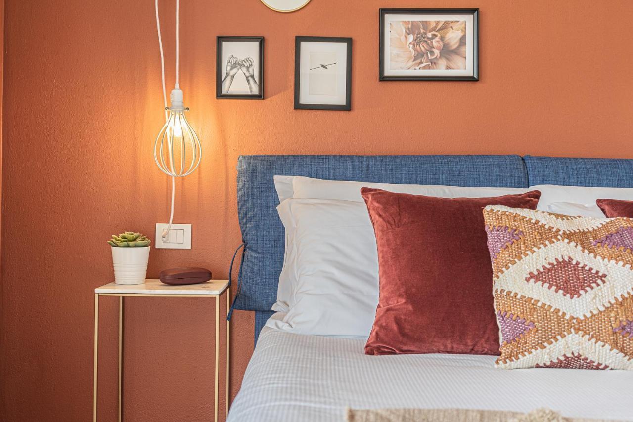 Hygge Family Apartment - One Step Away From The Lake!!! 시르미오네 외부 사진