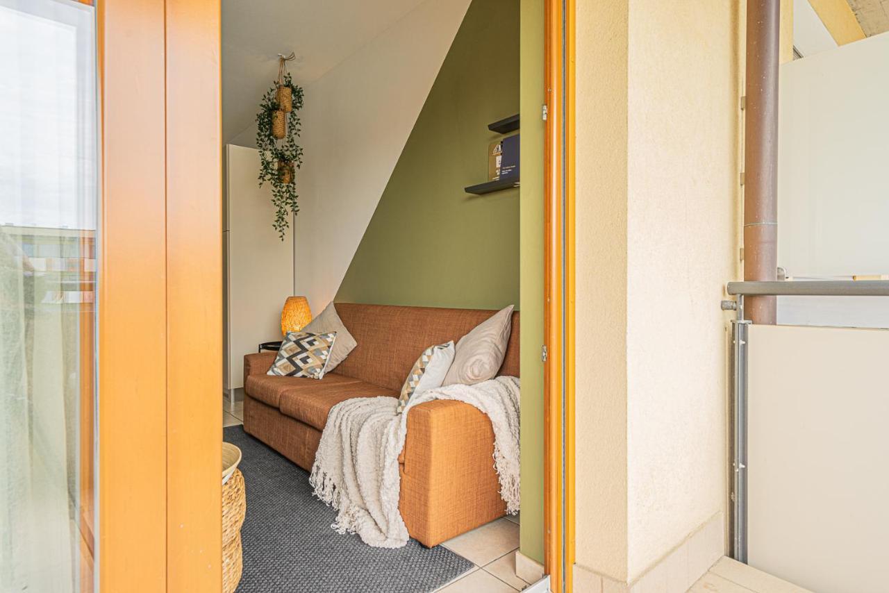 Hygge Family Apartment - One Step Away From The Lake!!! 시르미오네 외부 사진